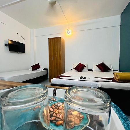Priya Lodge โคชิโคด ภายนอก รูปภาพ