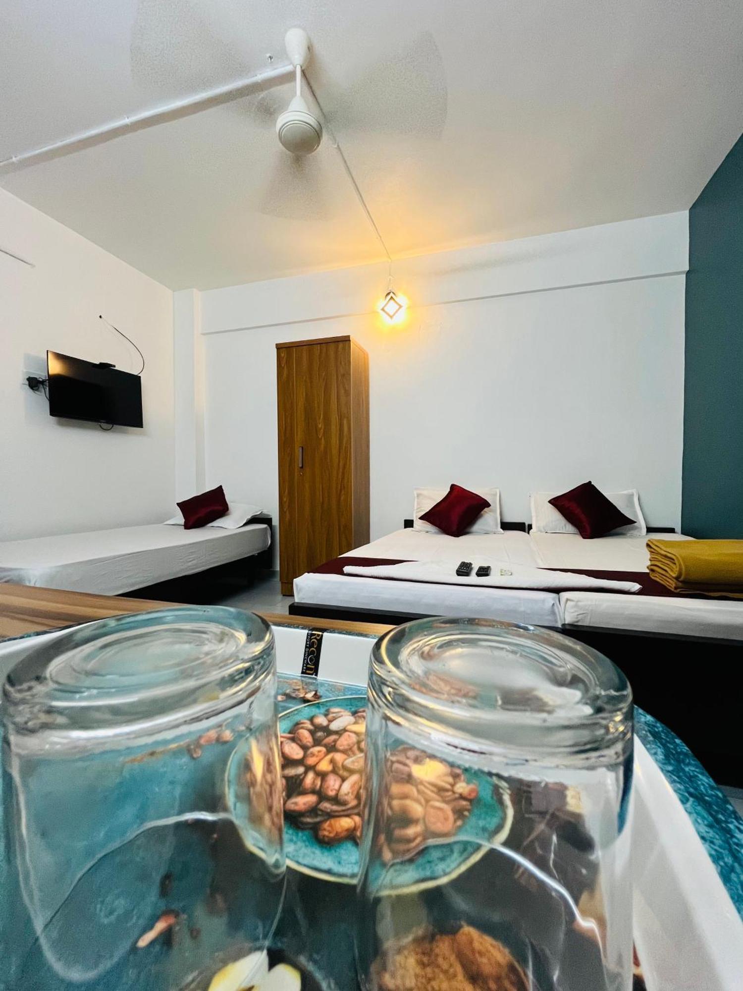 Priya Lodge โคชิโคด ภายนอก รูปภาพ