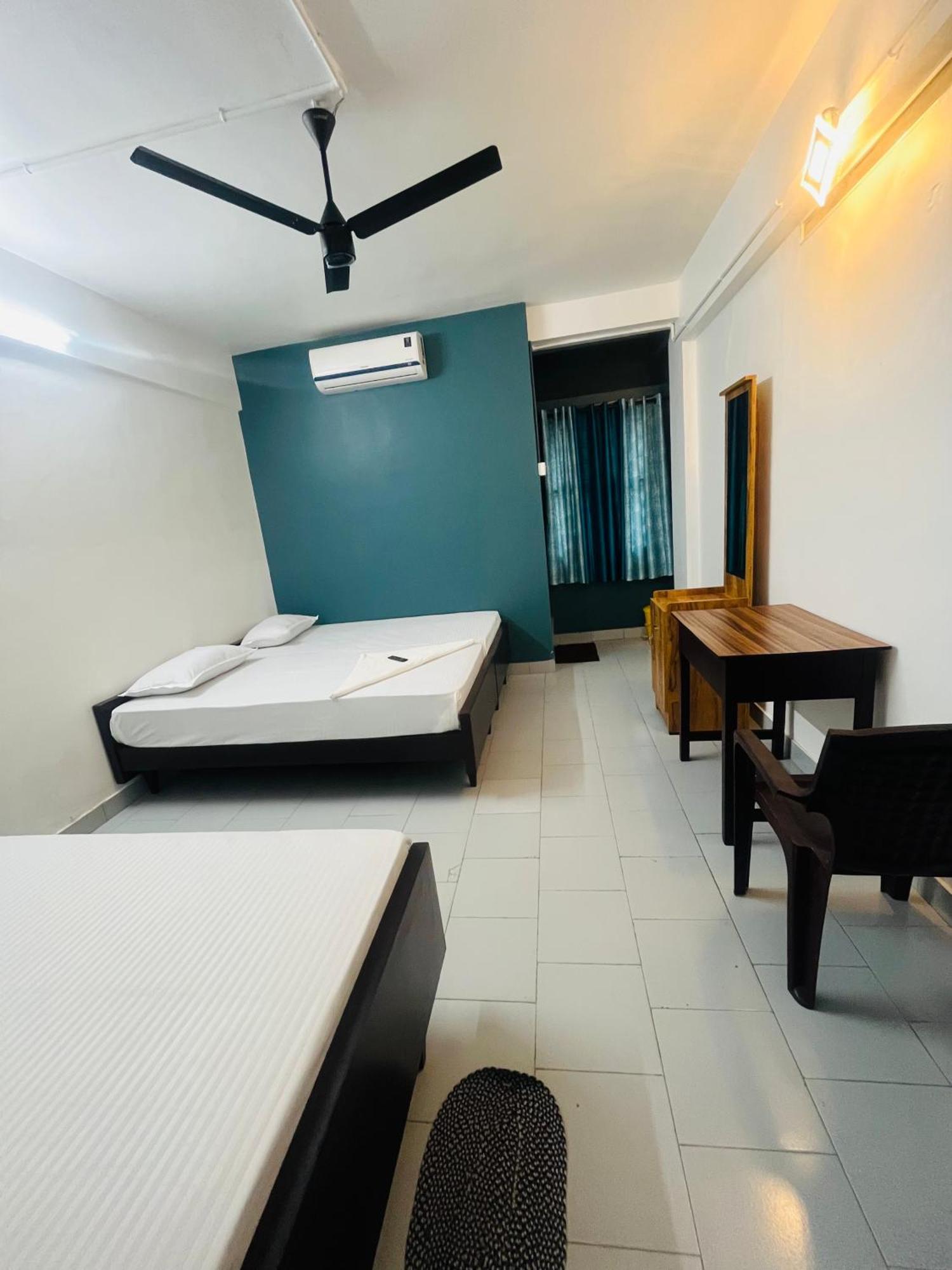 Priya Lodge โคชิโคด ภายนอก รูปภาพ