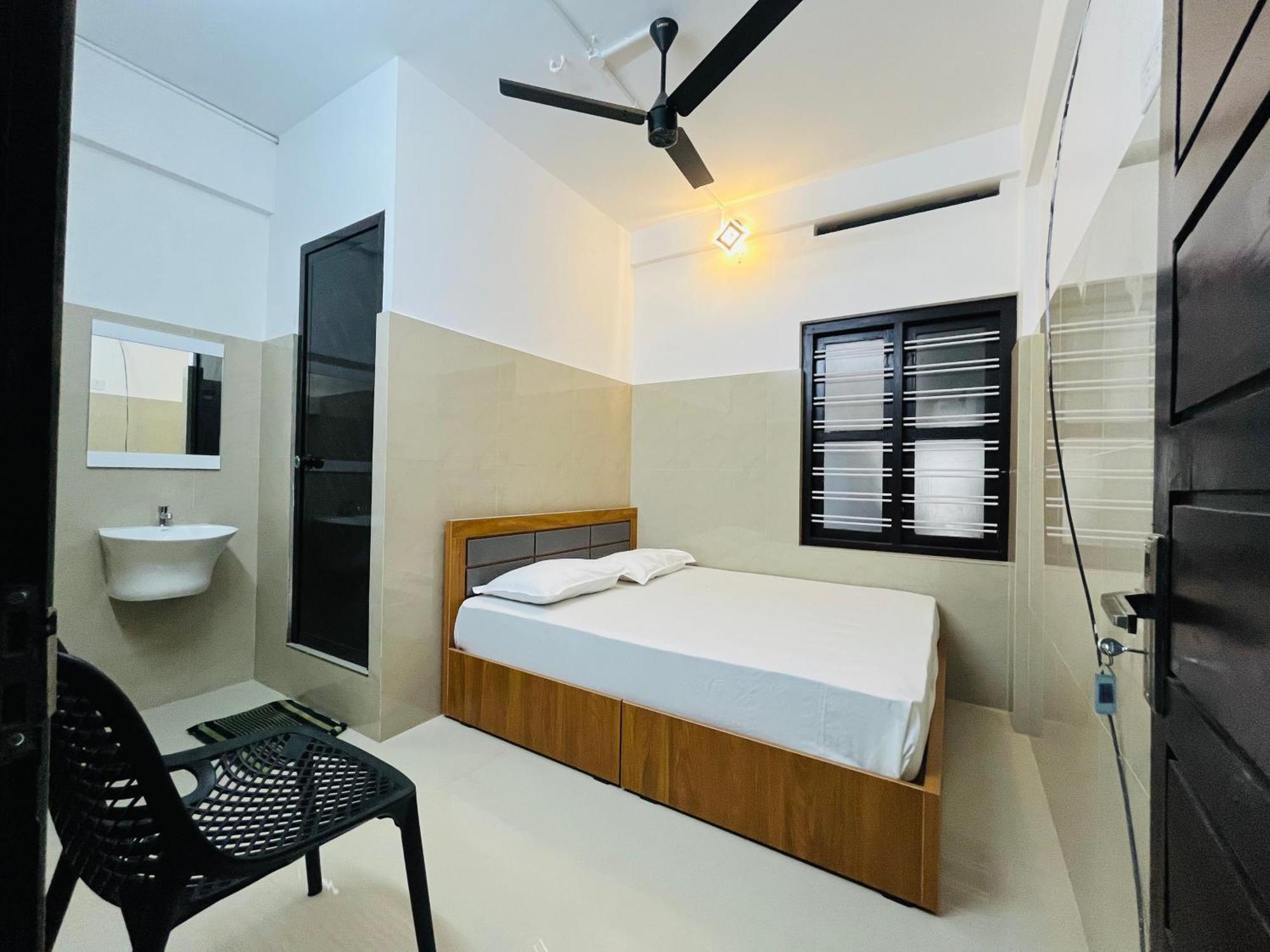 Priya Lodge โคชิโคด ภายนอก รูปภาพ